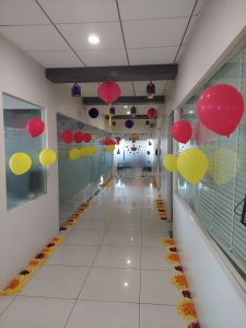 Office Decoration - Logistic Infotech