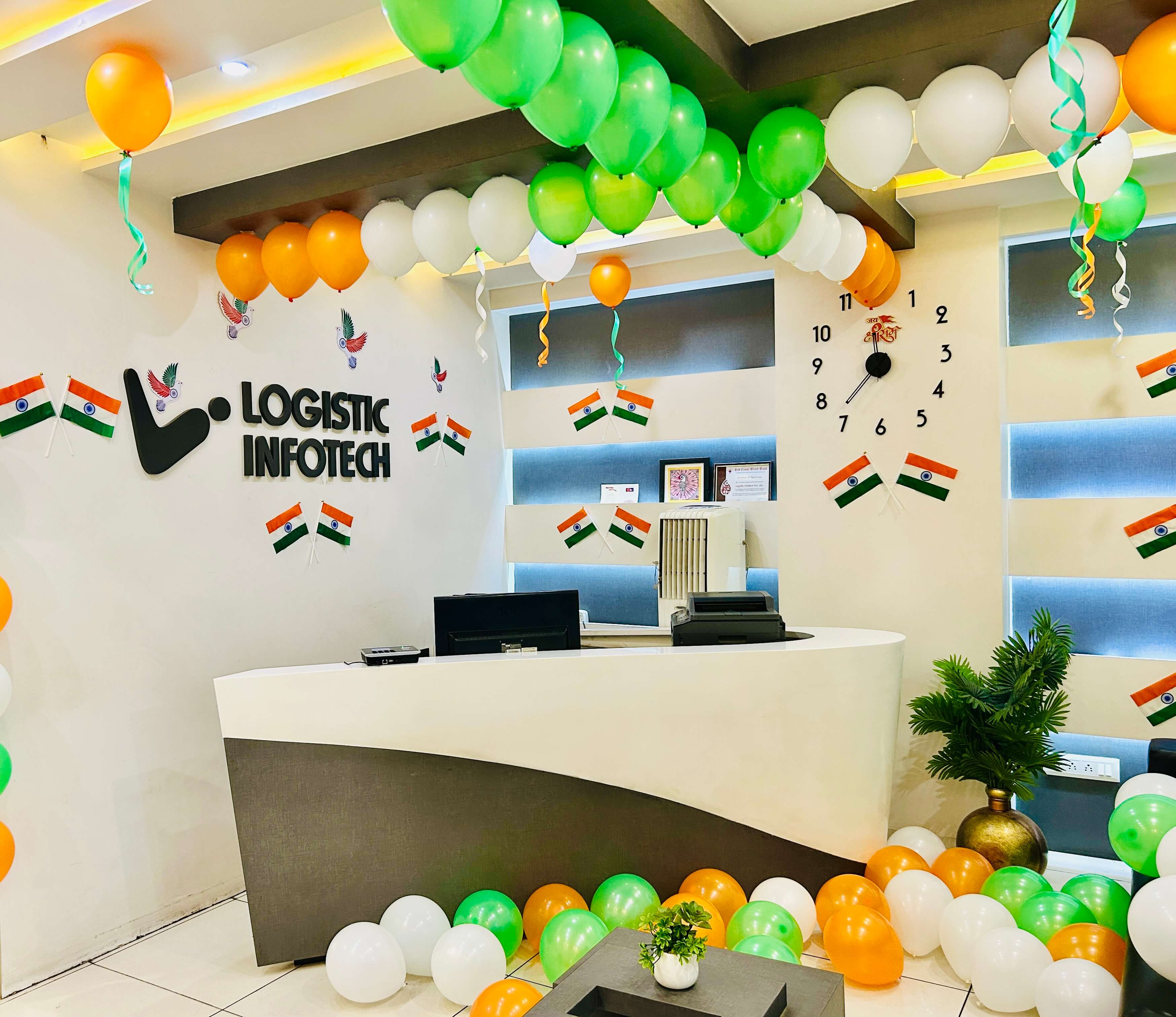 Independence Day Office Decor